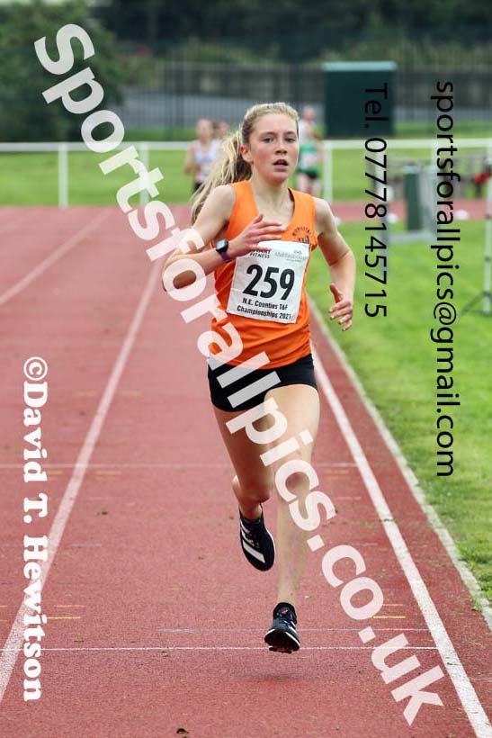 Women and Girls 1500 metres, 2021 North Eastern Track and Field Champs., Middesbrough. Photo: David T. Hewitson/Sports for All Pics